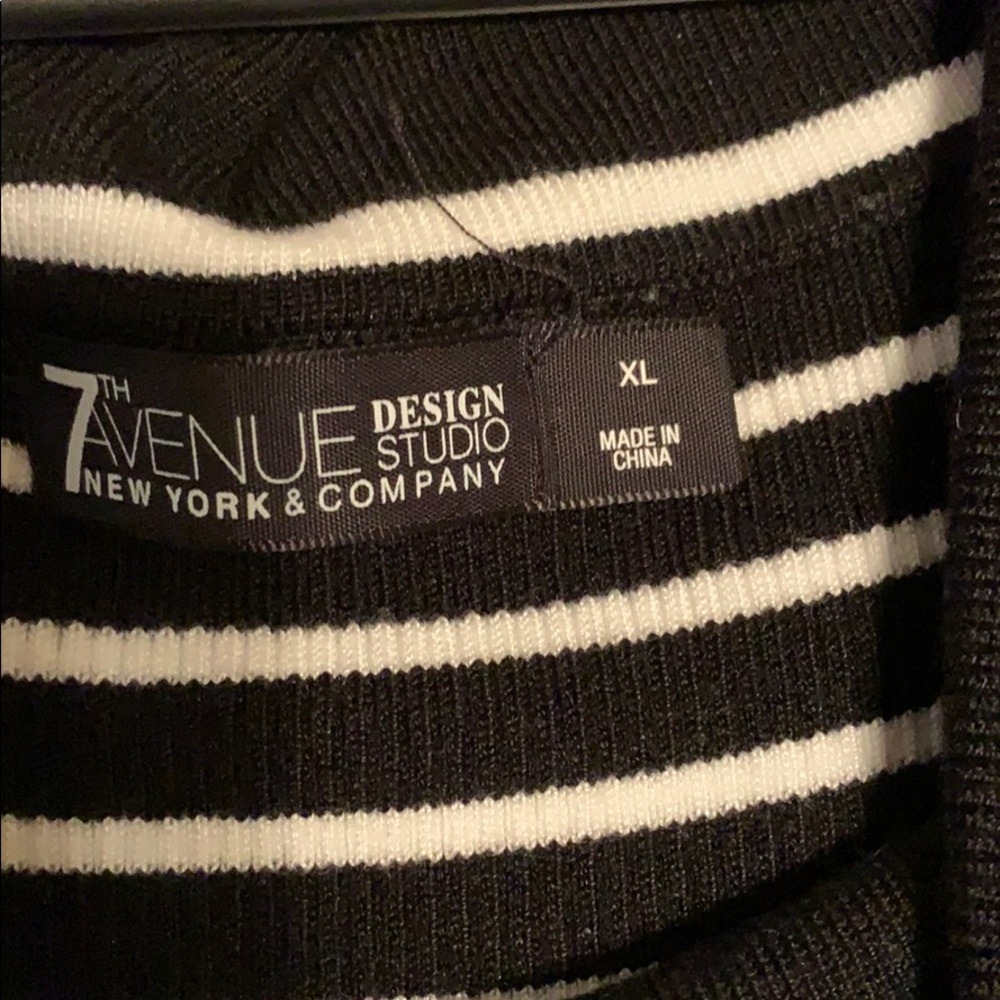 Sweater - Picture 3 of 3
